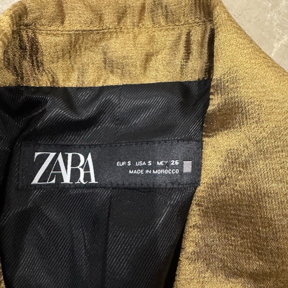 NWOT Zara gold blazer. Sz s - Picture 2 of 2